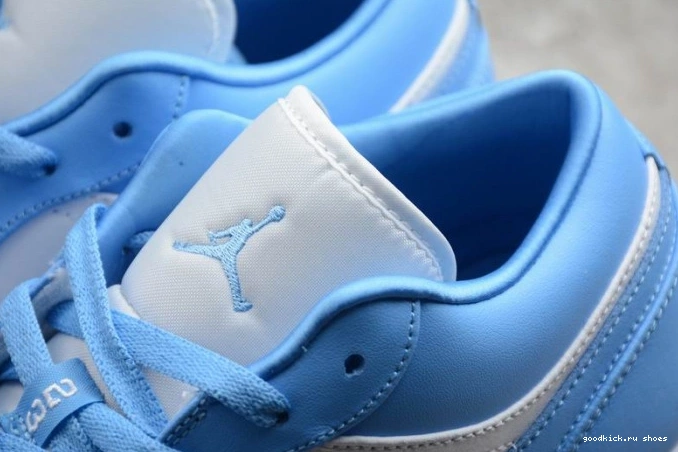 AO9944-441 Jordan Air 1 (W) Low UNC 0719
